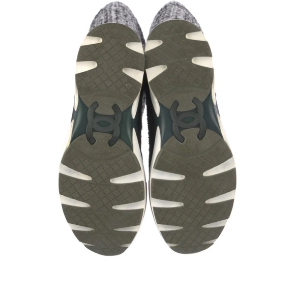 Brand new tweed Chanel boots size 39 European which is US 8.5 - Picture 3 of 5